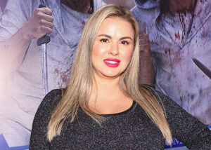 45-летняя Семенович поделилась с подписчиками пикантным кадром из ванны