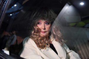 Пригожин объяснил, почему Пугачева покинула Россию