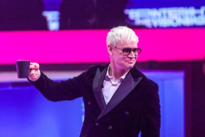 SHAMAN раскрыл, что делает каждый раз перед выходом на сцену