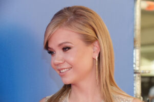 Возвращение на ТВ, гонорары, домашнее насилие, СВО: как живет Алла Михеева