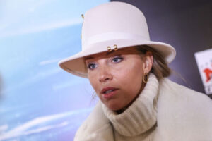 Диброва едко ответила бывшему мужу на замечание про «лысеющую фасоль»