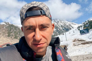 «Я должен был умереть»: у известного рэпера нашли опухоль мозга