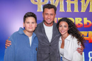 «Наворовали от души»: Прилучный поделился семейными шалостями в Турции