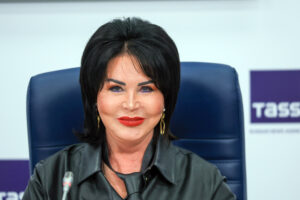 «Огурчики, помидорчики»: Бабкина рассказала, как пробилась на эстраду