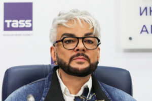 Продюсер рассказал, почему Киркоров поддерживает оскандалившуюся Пугачеву