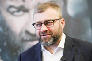 Стало известно о крупном долге актера Пореченкова