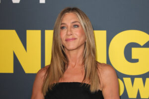 Дженнифер Энистон впервые показала своего возлюбленного-гипнотерапевта