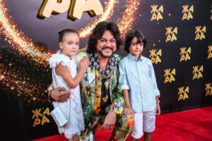 Киркоров рассказал, как «перевернул всю планету» в поисках сумки для дочери