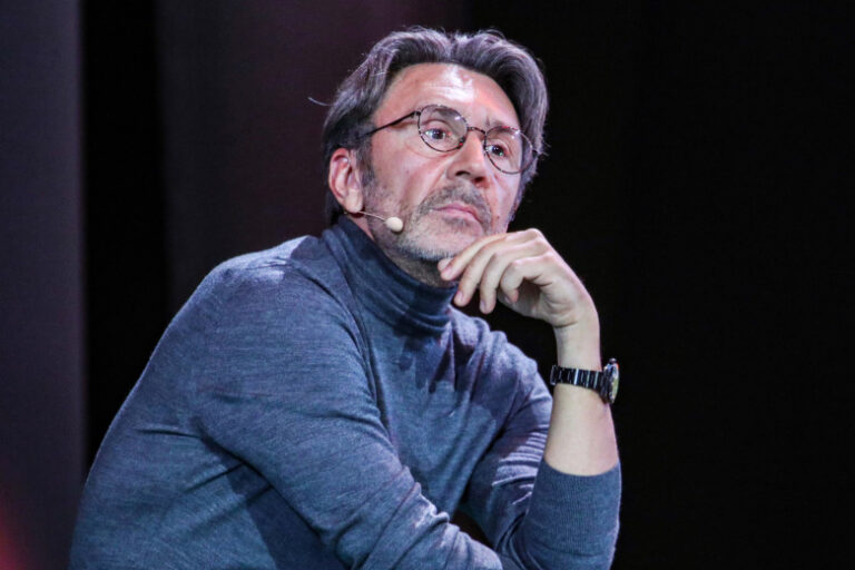 Музкритик ответил, почему Шнурову не стоит добавлять штрафы в райдер