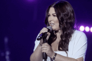 Новый возлюбленный, обвинения Крутого, слова об СВО: как живет Дубцова