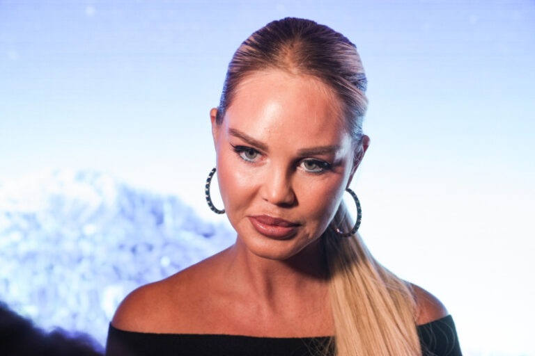 Погребняк устроила роскошный праздник в Эмиратах