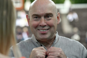 «Представляете угрозу»: народному артисту России отказали в шенгенской визе