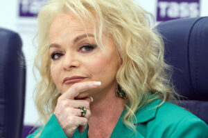 «Злая и самовлюбленная»: за что россияне недолюбливают Долину, «отмена»