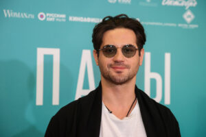 Богатырев впервые появился на публике с сыном после развода