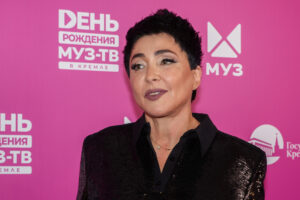 Лолита похвасталась, что скоро сможет бесплатно ездить на метро