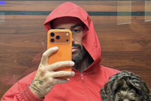 Представитель блогера рассказал о «договорной» драке с директором Киркорова