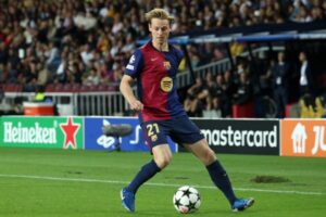 «Судья не может так себя вести». Де Йонг — после поражения «Барселоны» в матче Ла Лиги