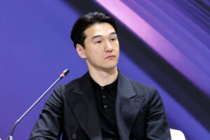 Сабуров заявил, что у него нет денег на обратный билет из России