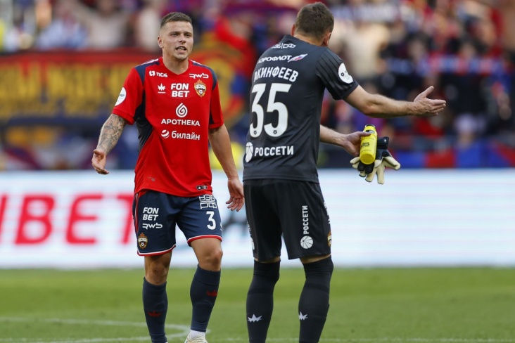 «Гениальный гол, гениальное открывание». Акинфеев вручил Круговому рыбокепку