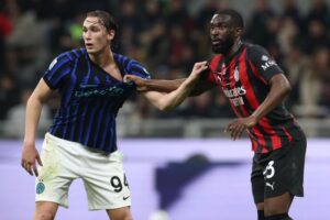 «Милан» минимально обыграл «Интер» и сократил отставание от чёрно-синих