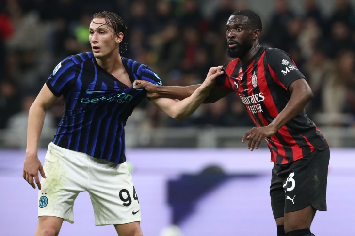 «Милан» минимально обыграл «Интер» и сократил отставание от чёрно-синих