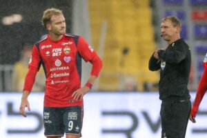 Нападающий ЦСКА Гонду заявил, что извинился перед защитником «Динамо» Осипенко