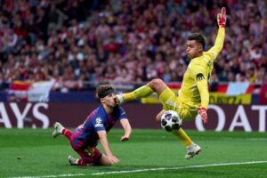 «Естественное движение». Голкипер «Атлетико» Муссо — о столкновении с Лопесом