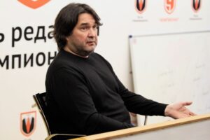 Футболисты махачкалинского «Динамо» поедут на матч с «Ахматом» на автобусе