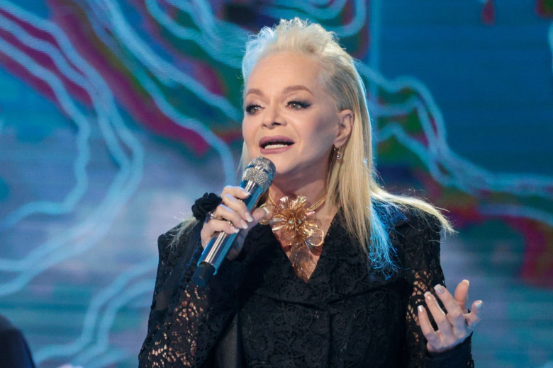 Лариса Долина