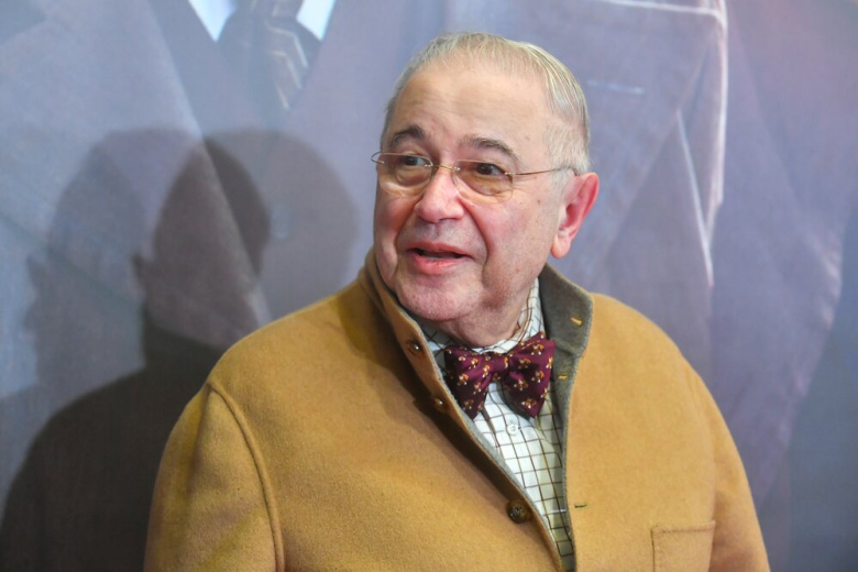 Евгений Петросян