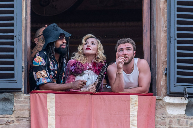 Певица Мадонна