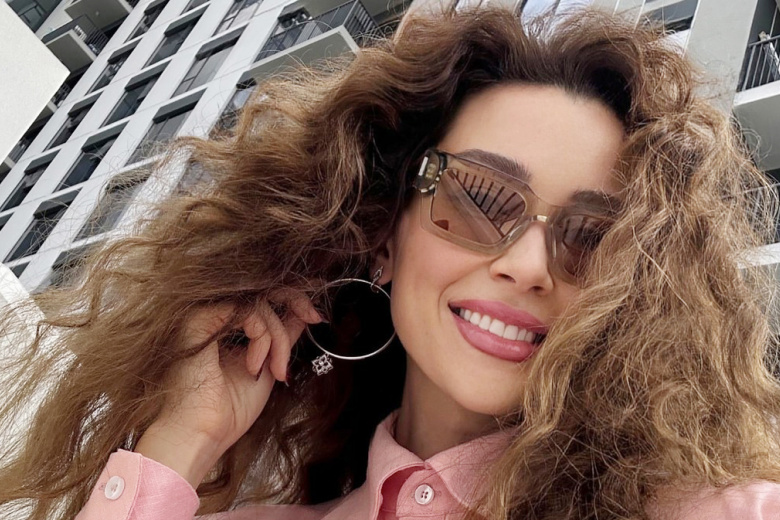 Анна Заворотнюк